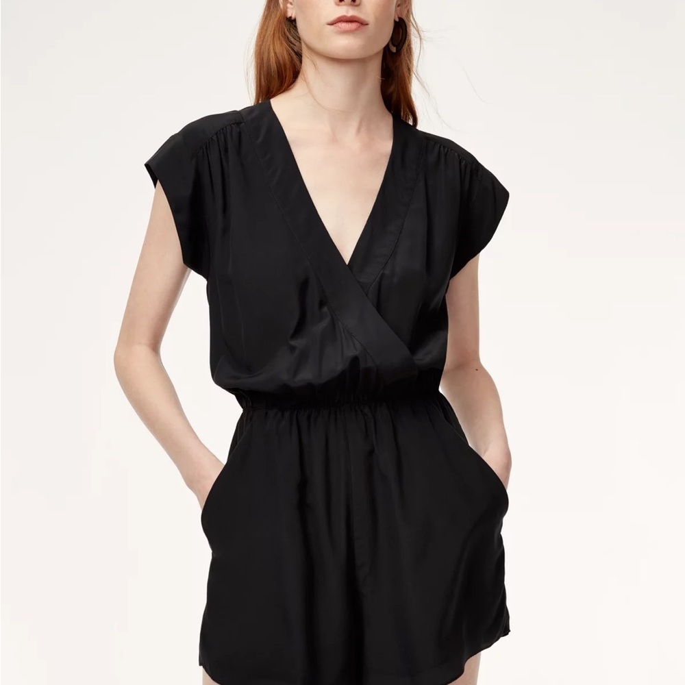 Babaton by aritiza Corbett romper 100% silk